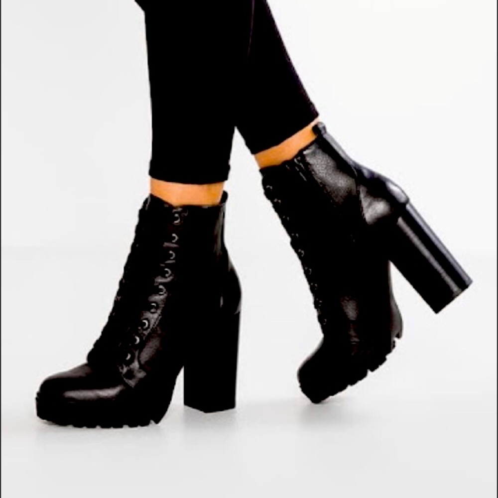 Steve Madden brand new boots